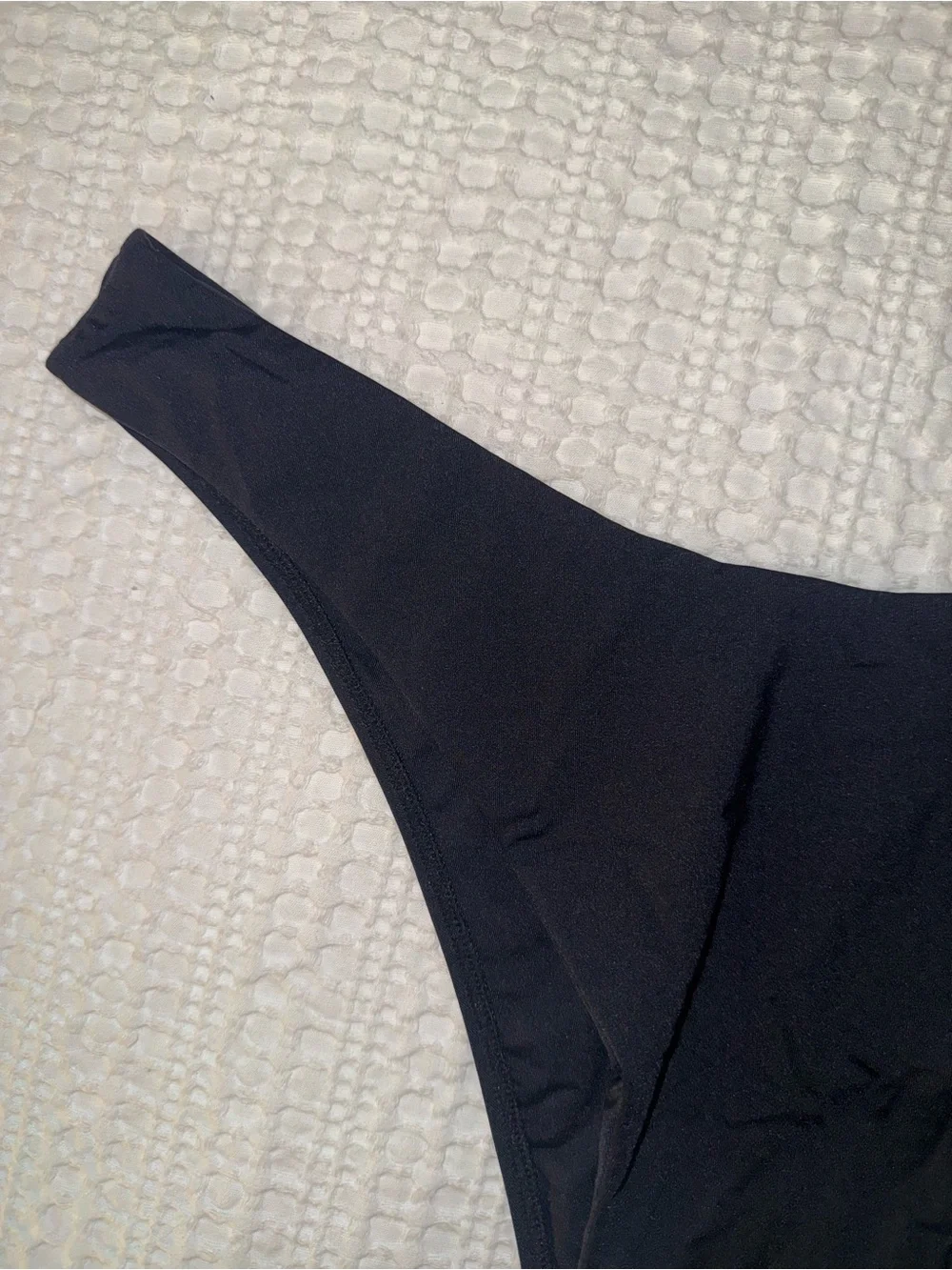 Monday Swimwear size VVV 14-16 bikini Byron bottom black